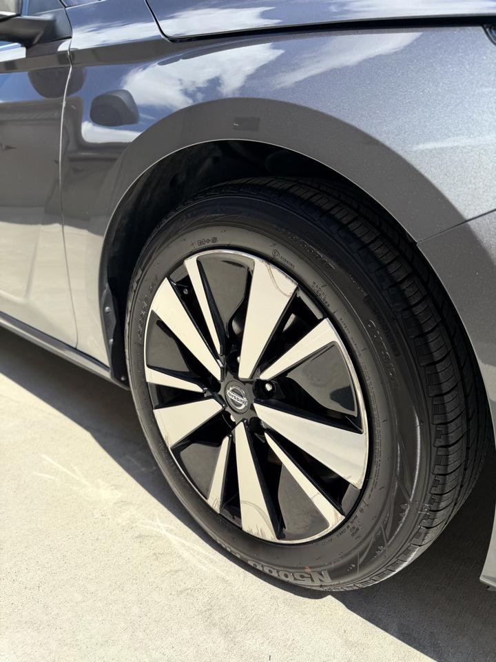 2021 Nissan Altima SV - Photo 14