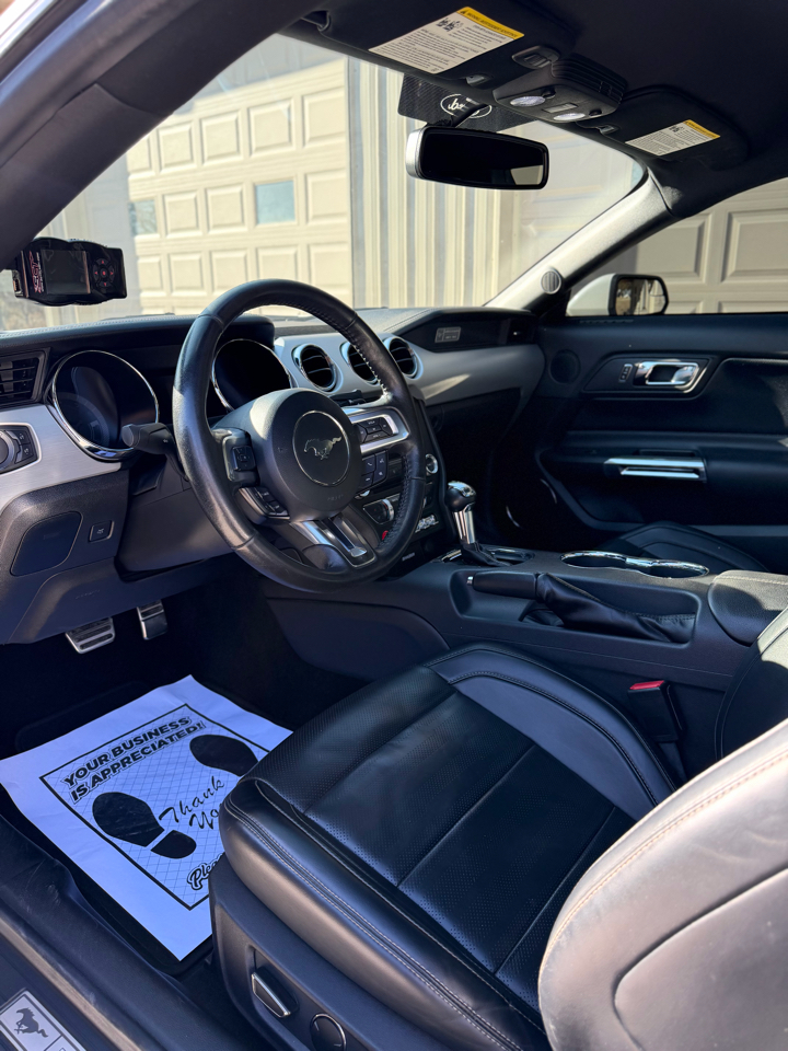 Ford Mustang GT Premium Coupe 2017