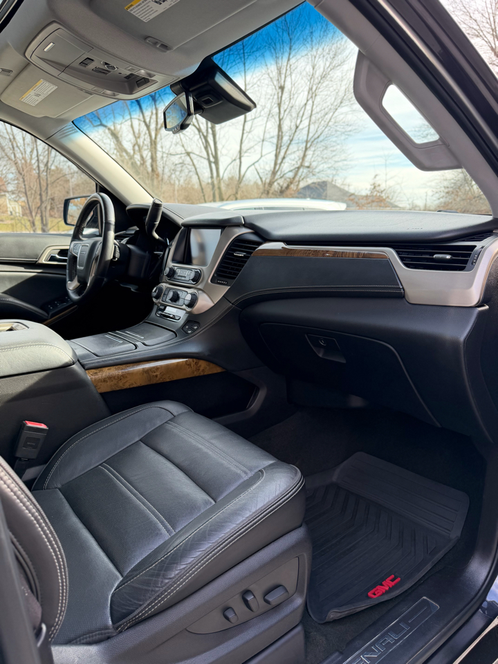 GMC Yukon Denali 4WD 2016