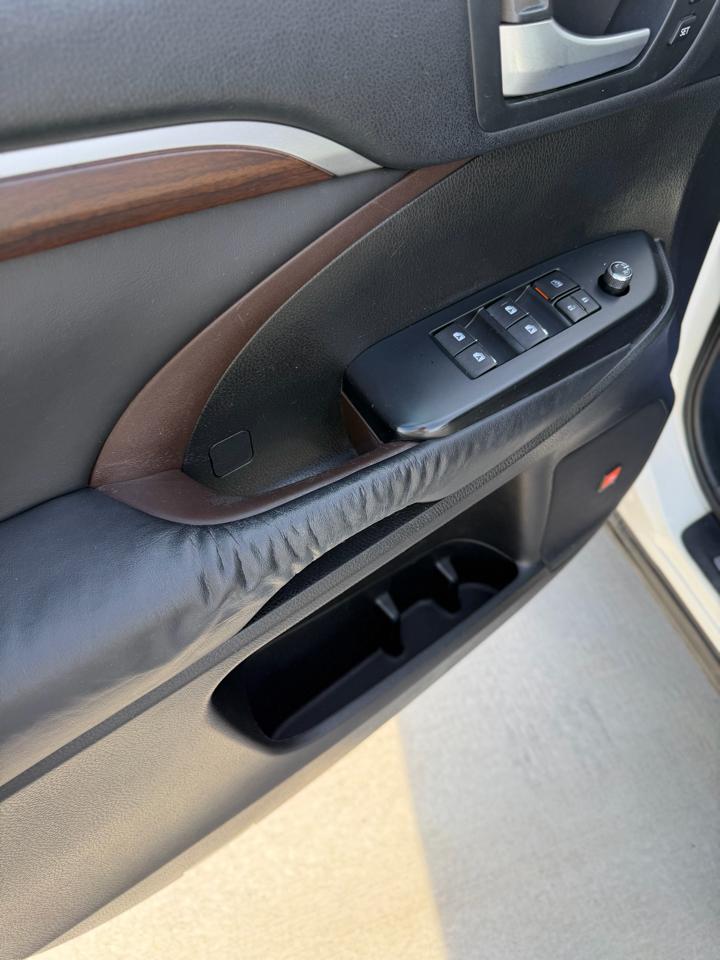 Toyota Highlander Limited AWD V6 2014