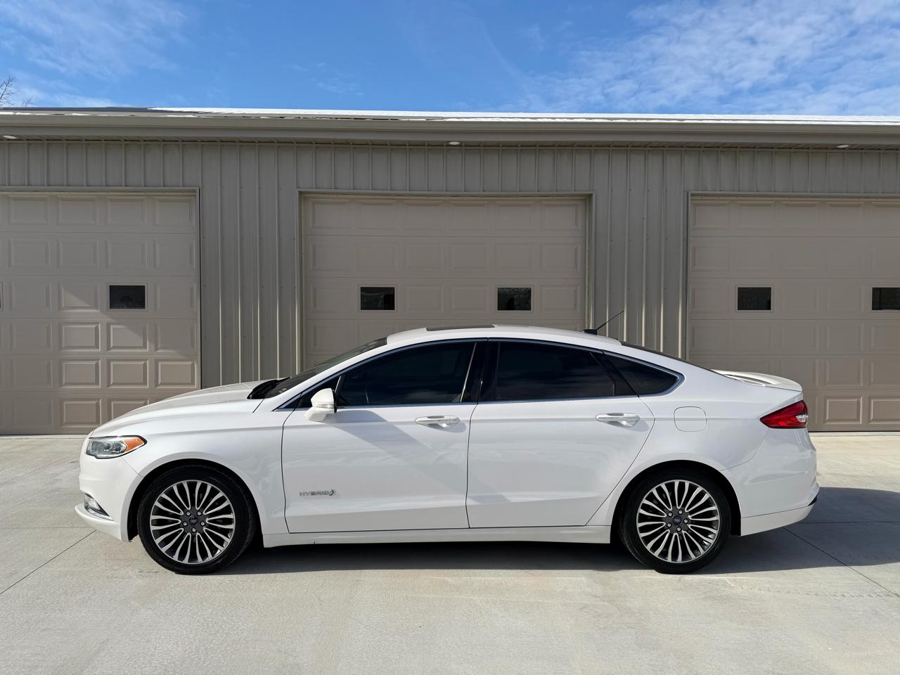 Ford Fusion Hybrid Titanium 2017