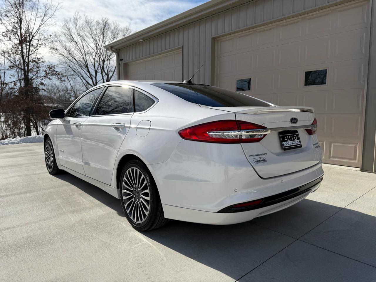 Ford Fusion Hybrid Titanium 2017