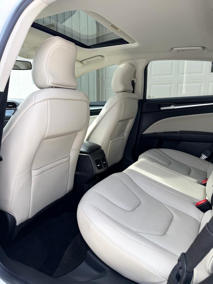 Ford Fusion Hybrid Titanium 2017