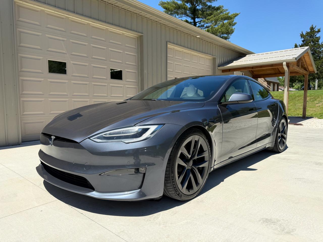 2021 Tesla Model S Long Range Plus's photo
