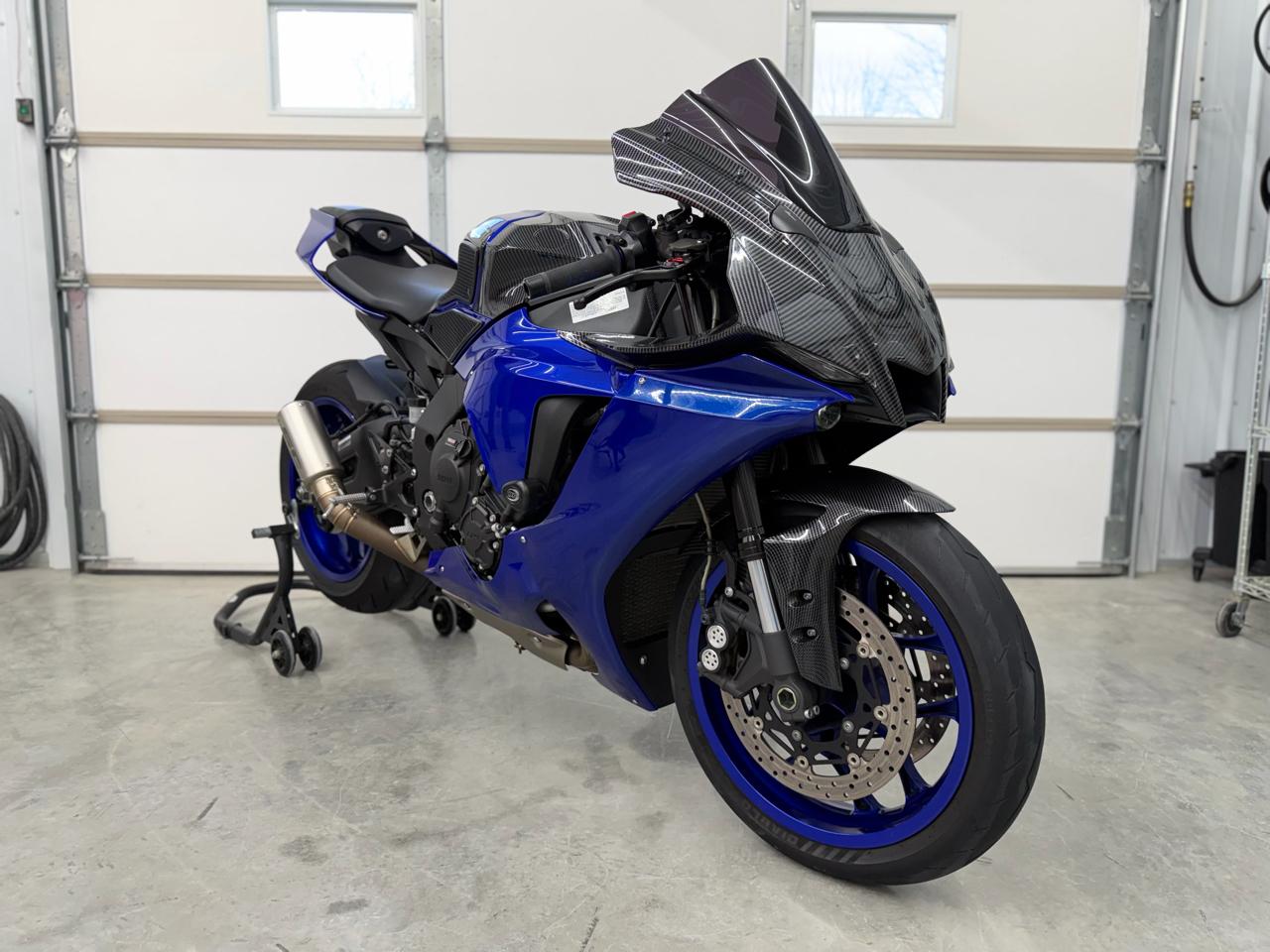 Yamaha YZF-R1  2023