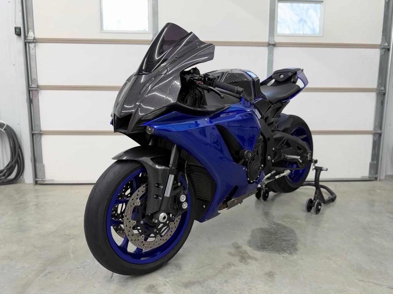 Yamaha YZF-R1  2023