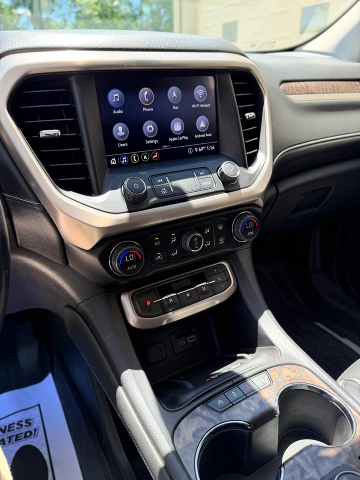 2020 GMC Acadia Denali - Photo 18