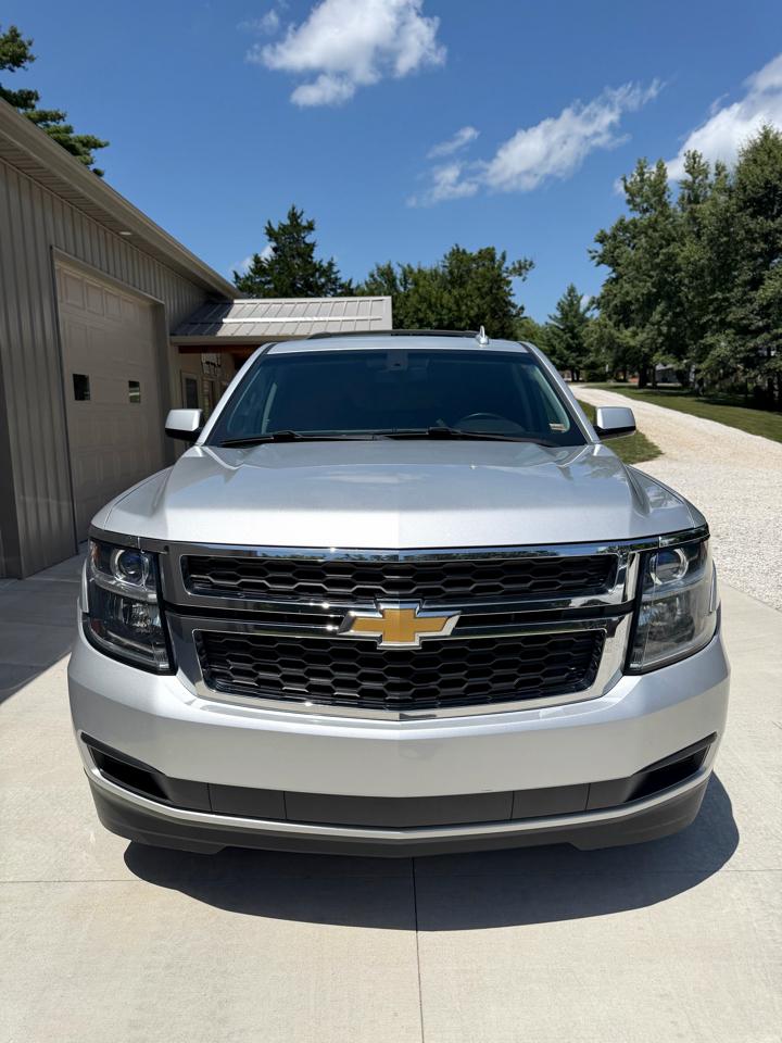 Chevrolet Suburban LS 2016