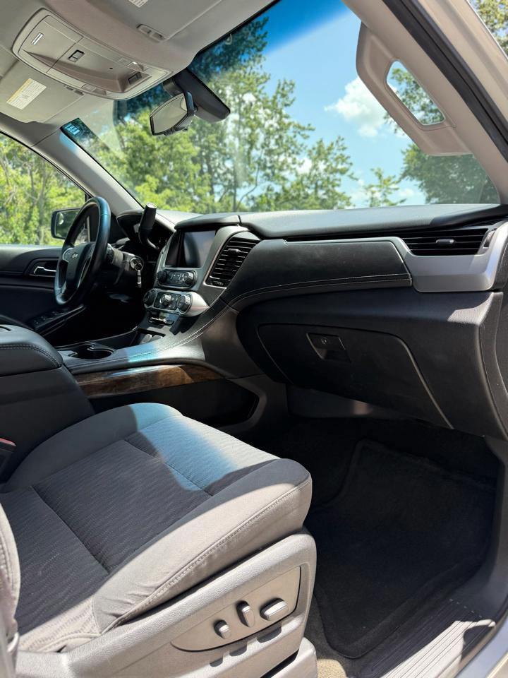 Chevrolet Suburban LS 2016