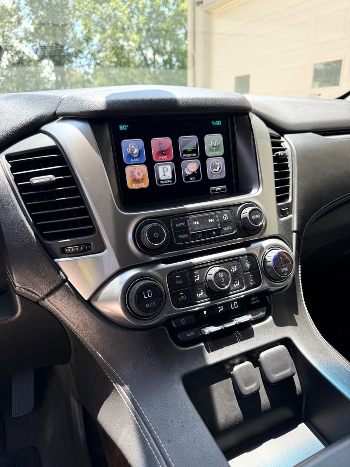 Chevrolet Suburban LS 2016