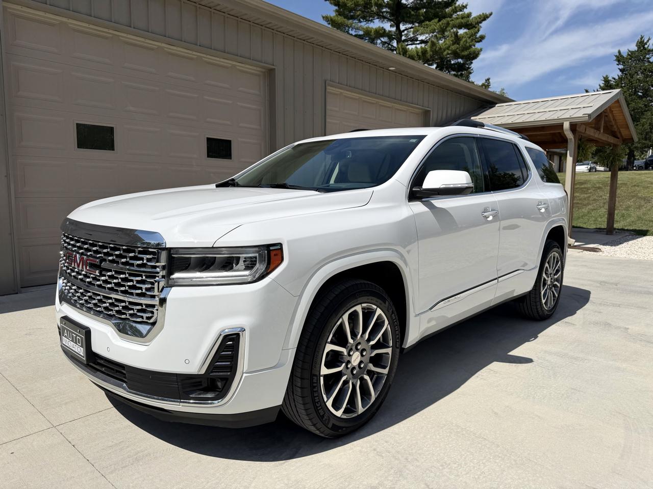GMC Acadia Denali AWD 2023
