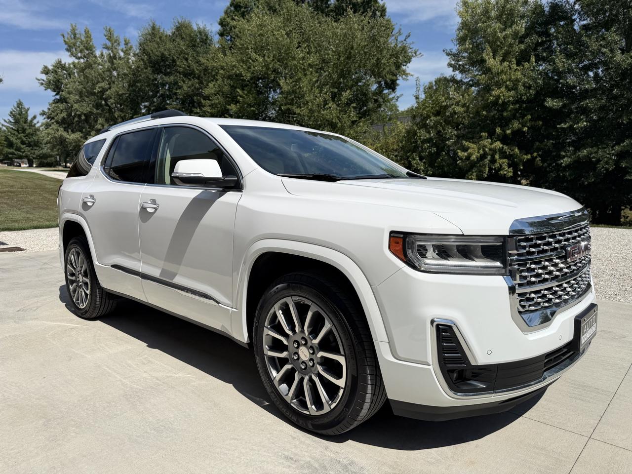 GMC Acadia Denali AWD 2023