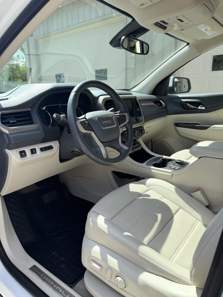 GMC Acadia Denali AWD 2023