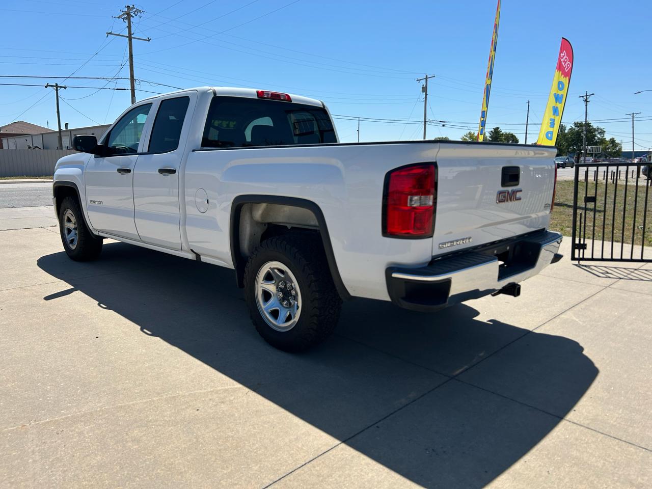 GMC Sierra 1500 Base Double Cab 2WD 2016