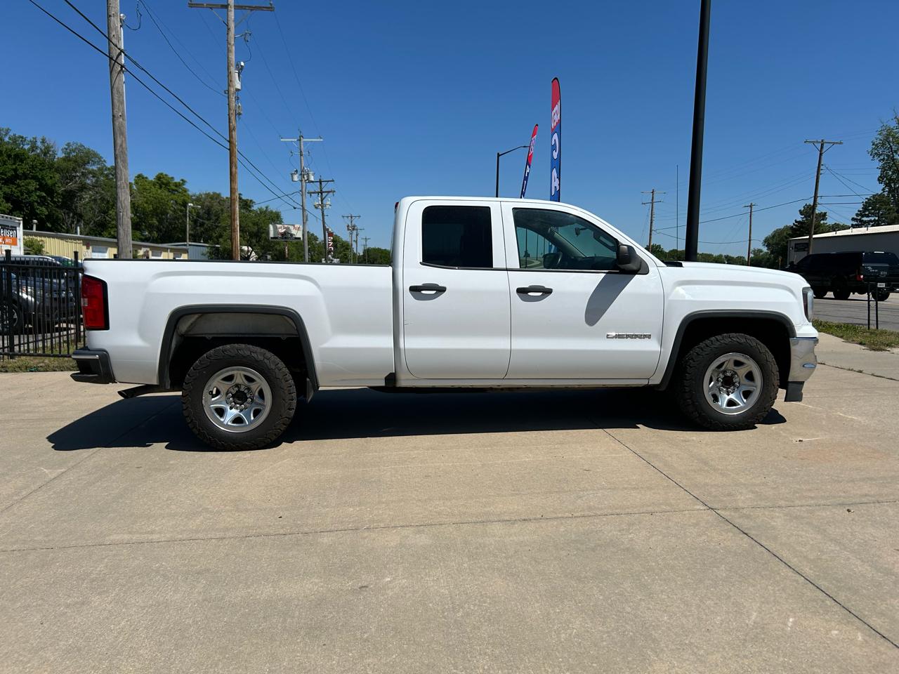 GMC Sierra 1500 Base Double Cab 2WD 2016