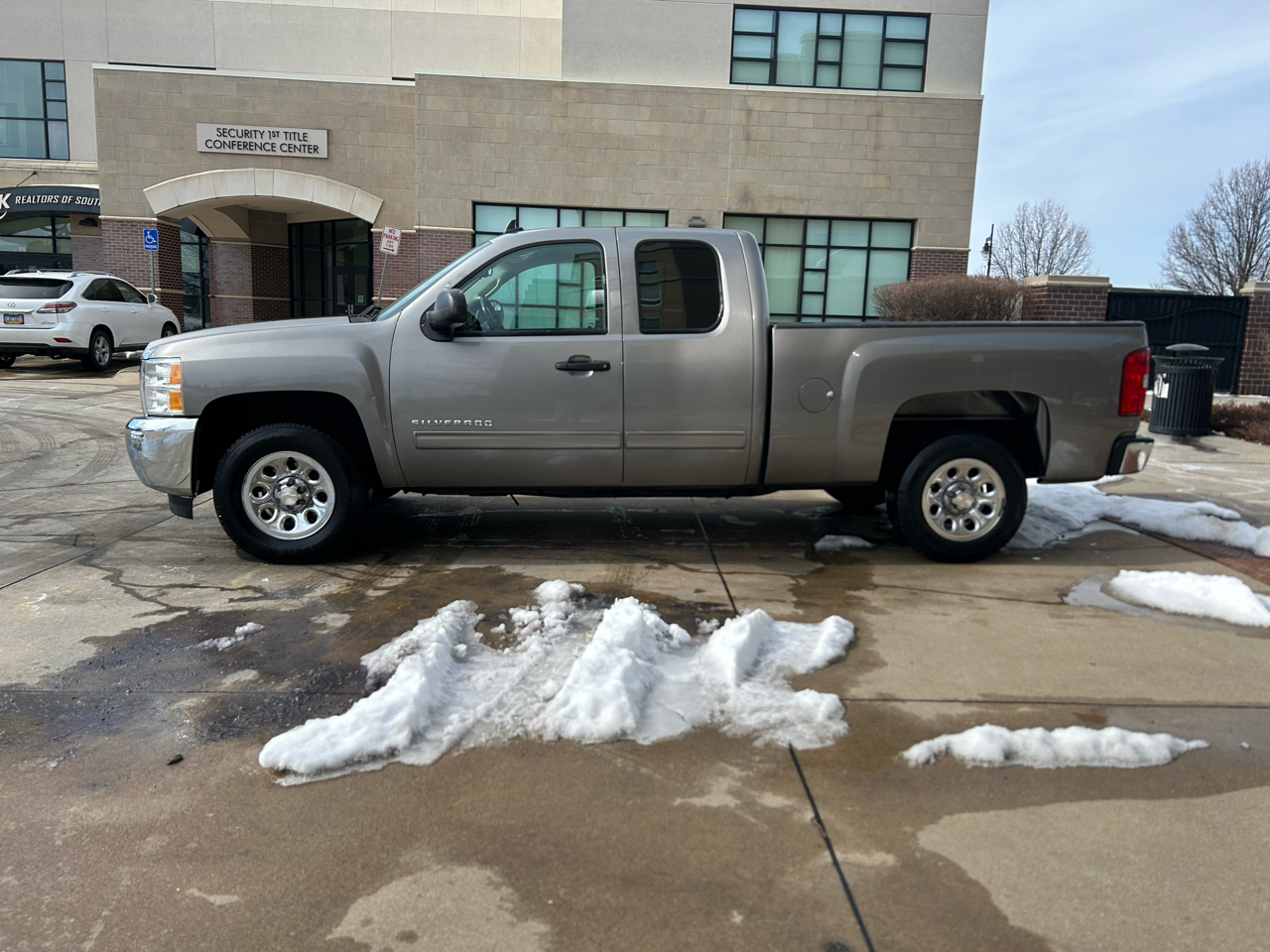Chevrolet Silverado 1500 LS Extended Cab 2WD 2013
