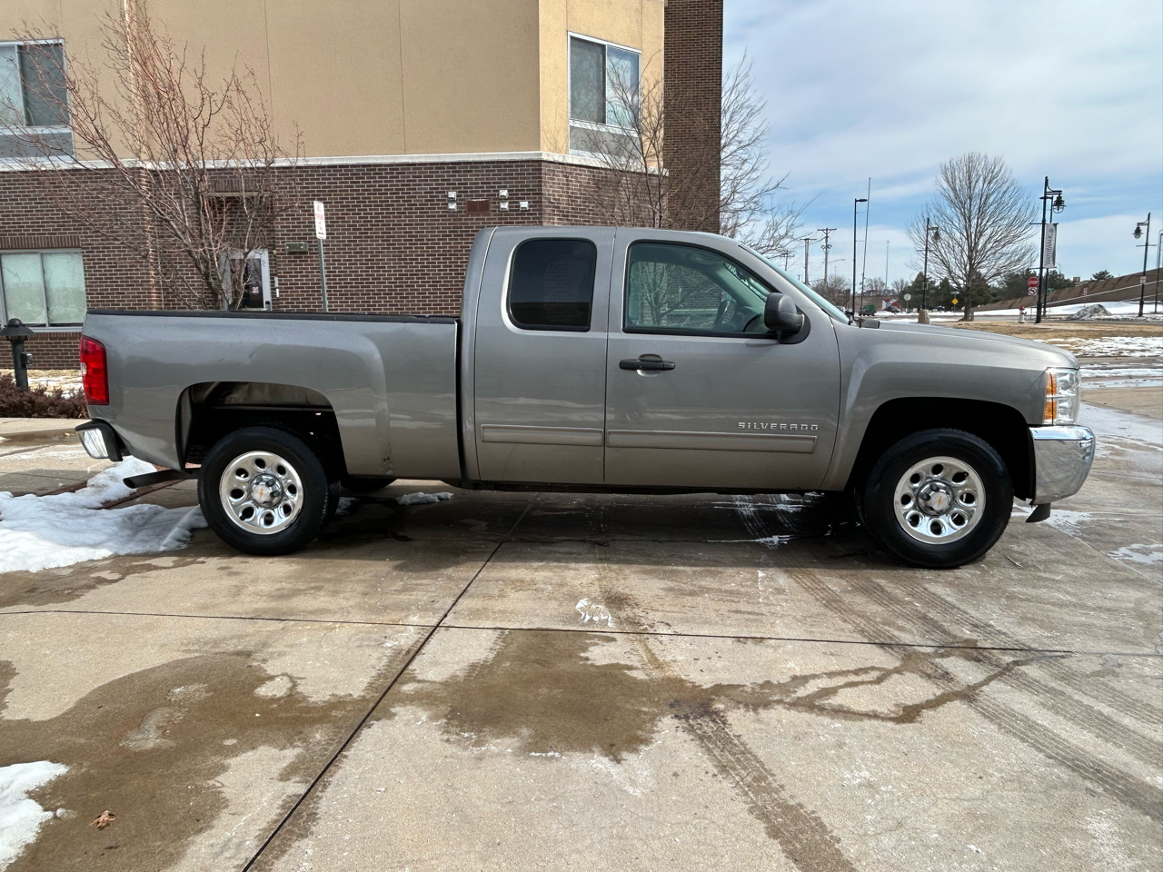 Chevrolet Silverado 1500 LS Extended Cab 2WD 2013