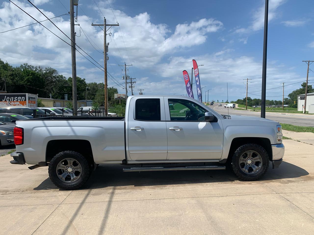 Chevrolet Silverado 1500 LT Double Cab 2WD 2018