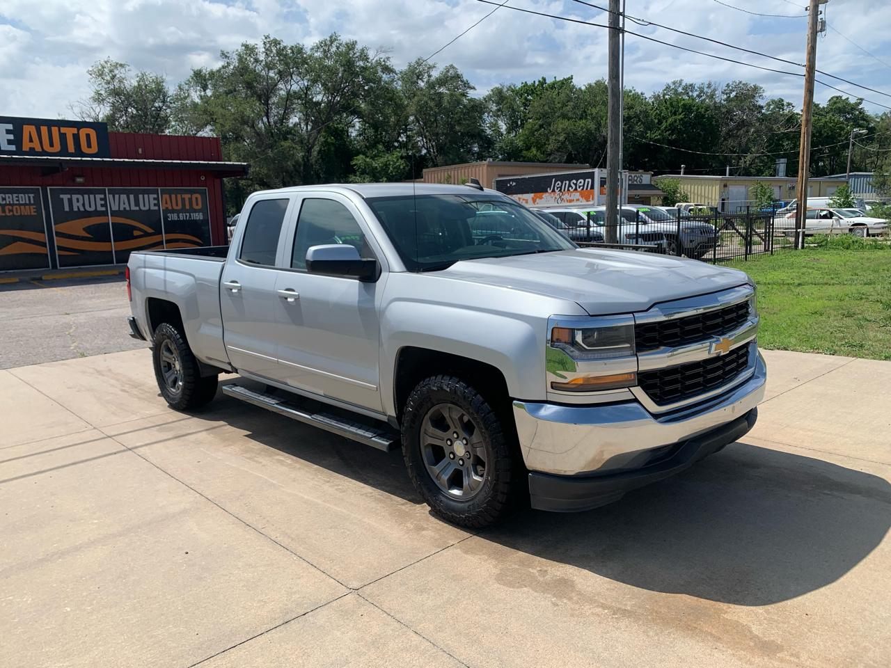 Chevrolet Silverado 1500 LT Double Cab 2WD 2018