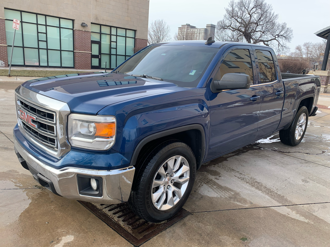 GMC Sierra 1500 SLE Double Cab 2WD 2015