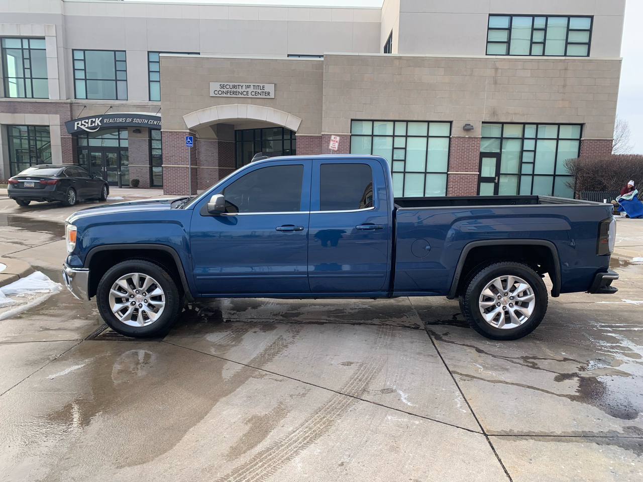 GMC Sierra 1500 SLE Double Cab 2WD 2015