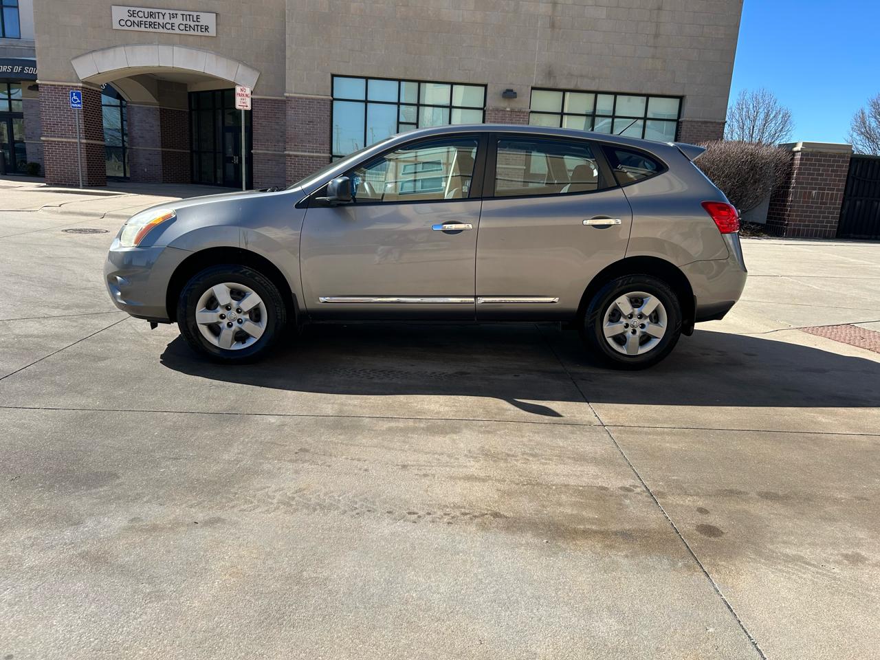Nissan Rogue S AWD 2013