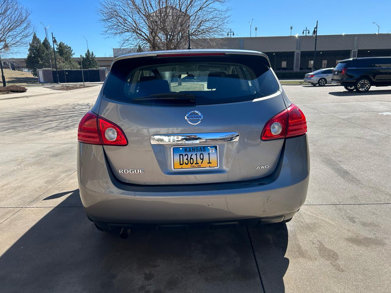 Nissan Rogue S AWD 2013