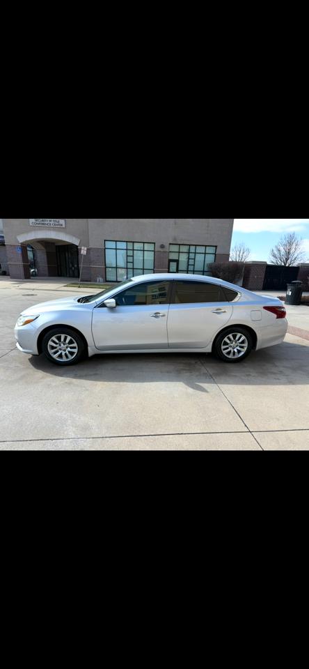 Nissan Altima 2.5 SV 2018