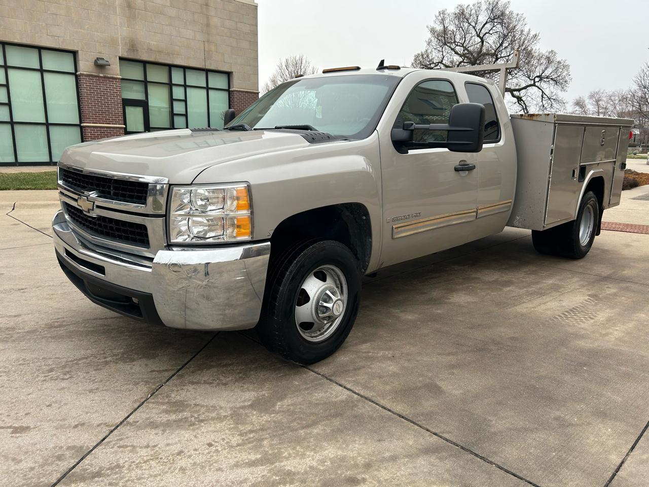 Chevrolet Silverado 3500HD LT1 Ext. Cab DRW 4WD 2009