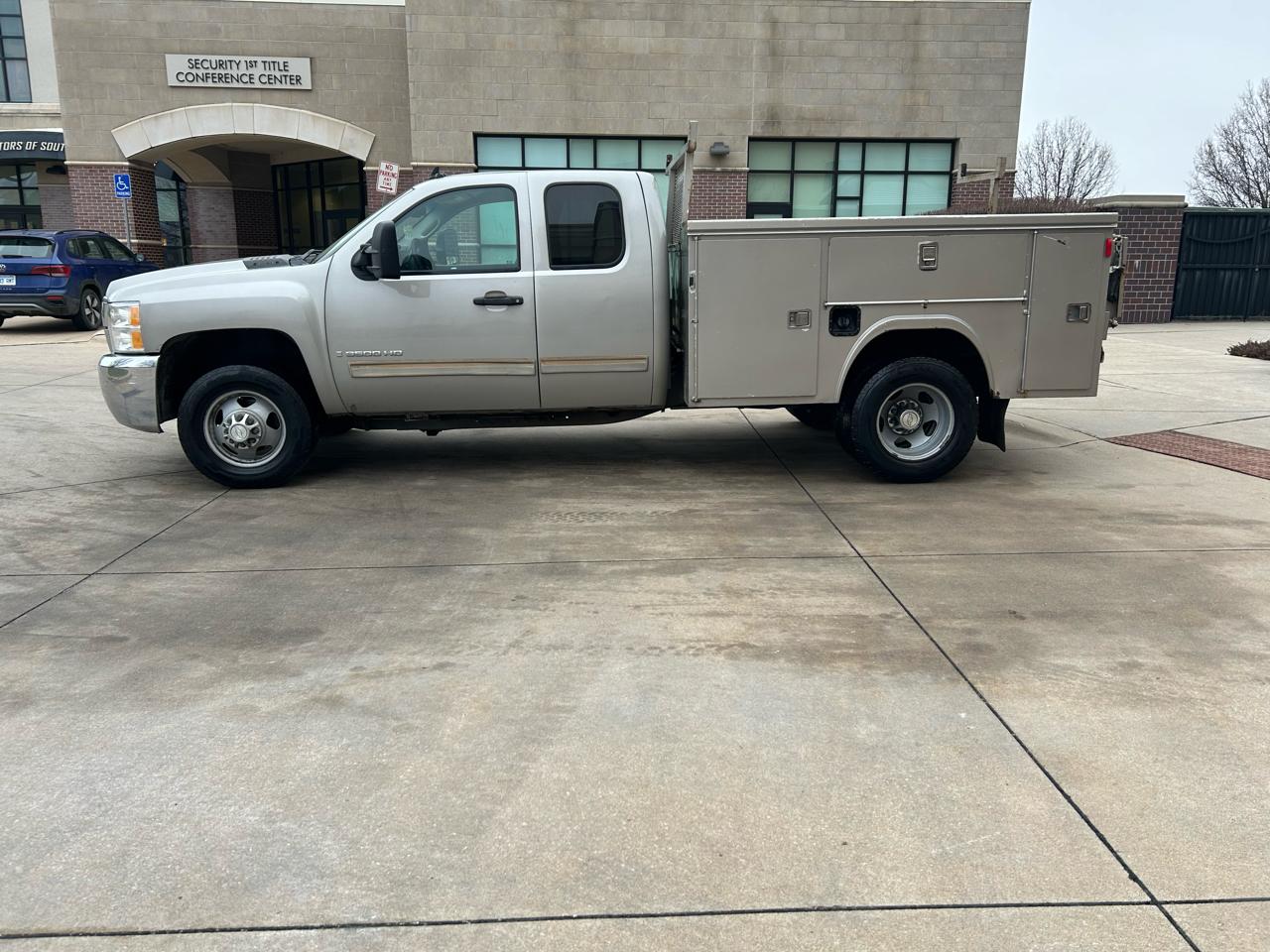 Chevrolet Silverado 3500HD LT1 Ext. Cab DRW 4WD 2009