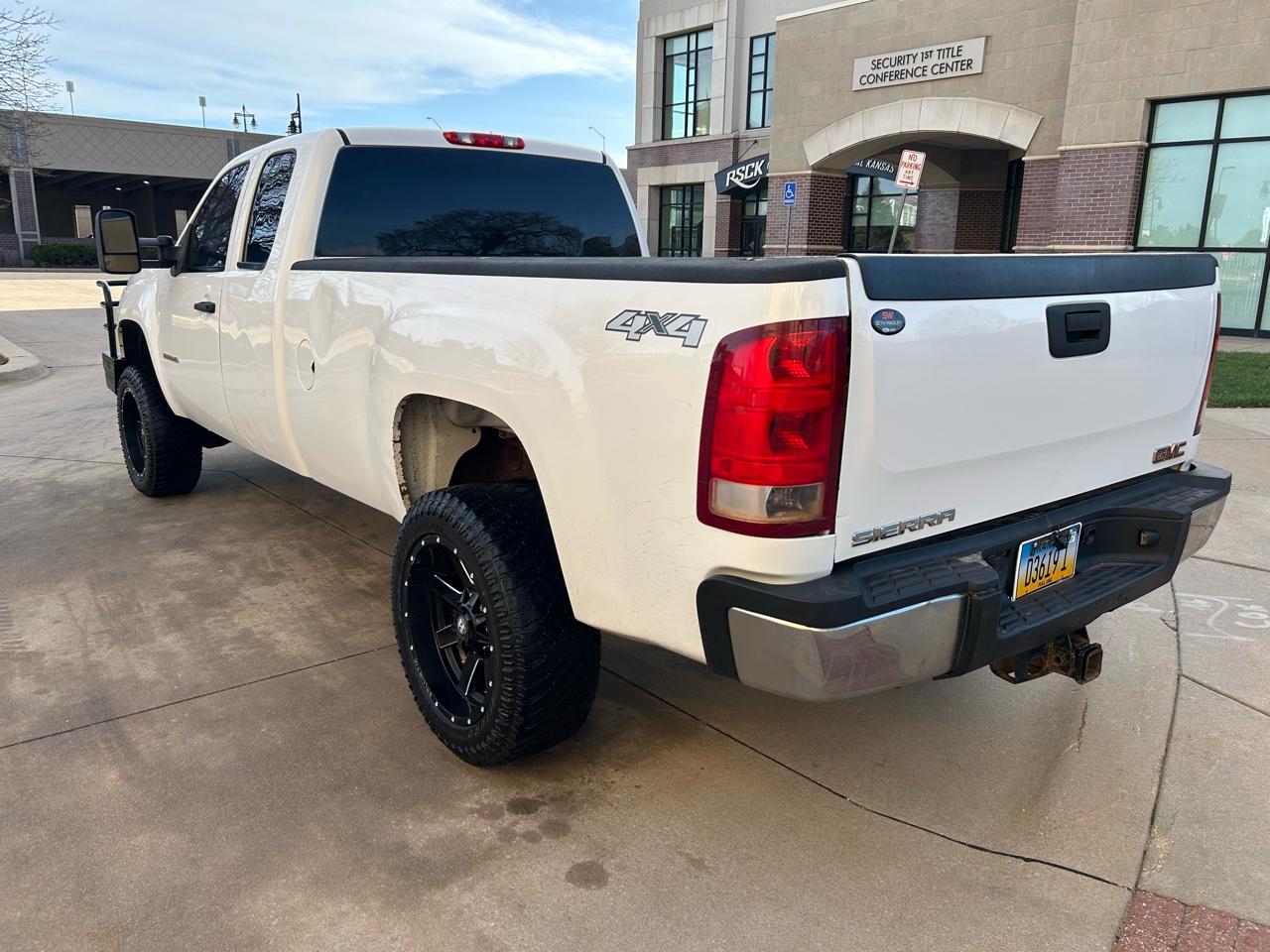 GMC Sierra 2500HD Work Truck Ext. Cab 4WD 2011