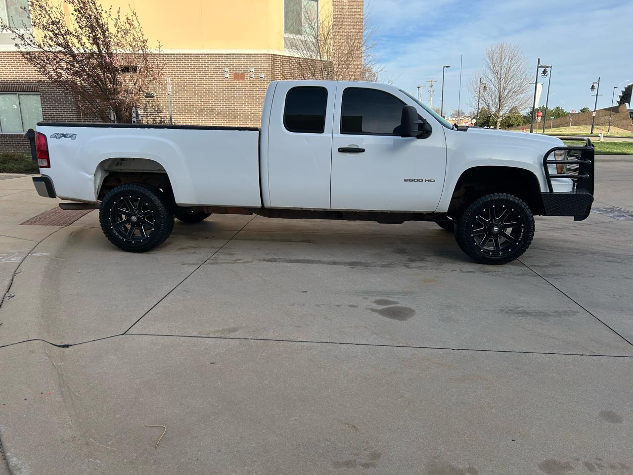 GMC Sierra 2500HD Work Truck Ext. Cab 4WD 2011