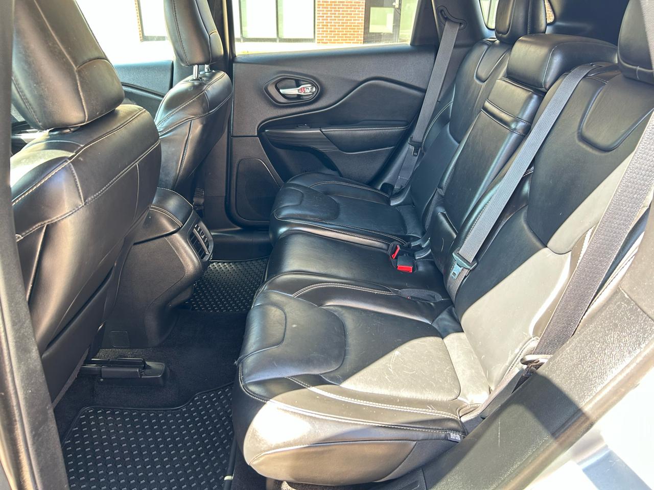 Jeep Cherokee Latitude 4WD 2015