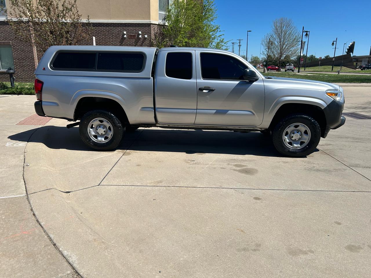 Toyota Tacoma SR5 Access Cab I4 6AT 2WD 2021