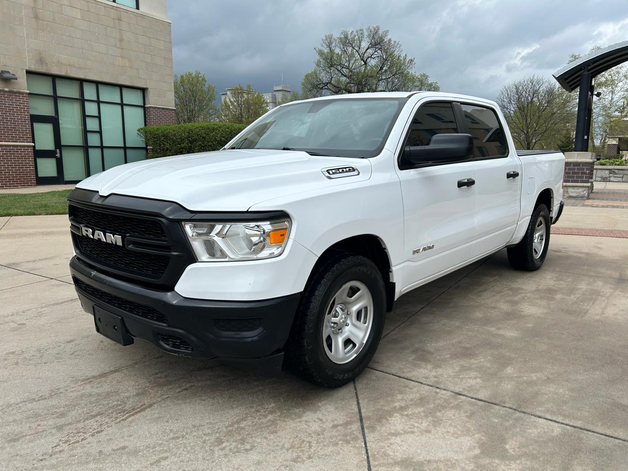 RAM 1500 Tradesman Crew Cab SWB 2WD 2020