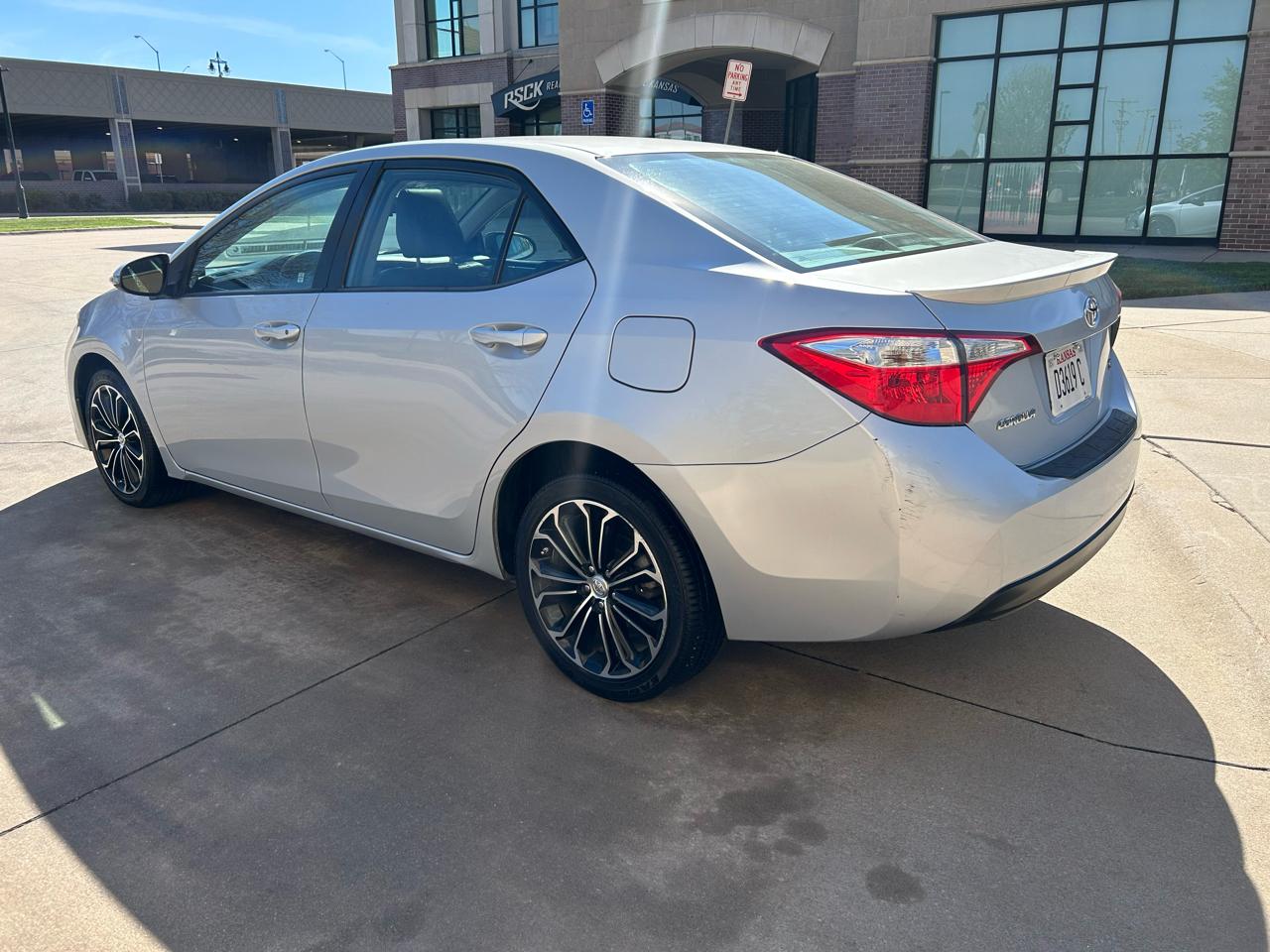 Toyota Corolla S Premium CVT 2015