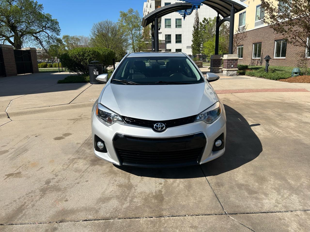 Toyota Corolla S Premium CVT 2015