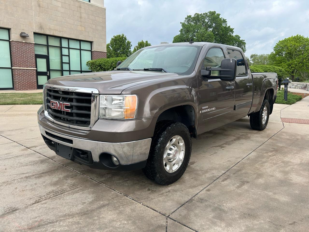 GMC Sierra 2500HD Work Truck Crew Cab Long Box 4WD 2007