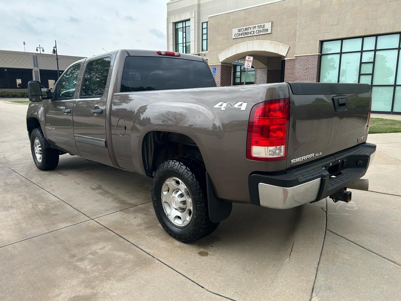 GMC Sierra 2500HD Work Truck Crew Cab Long Box 4WD 2007