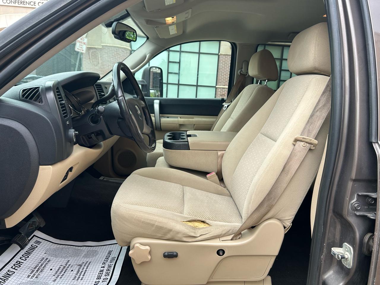 GMC Sierra 2500HD Work Truck Crew Cab Long Box 4WD 2007