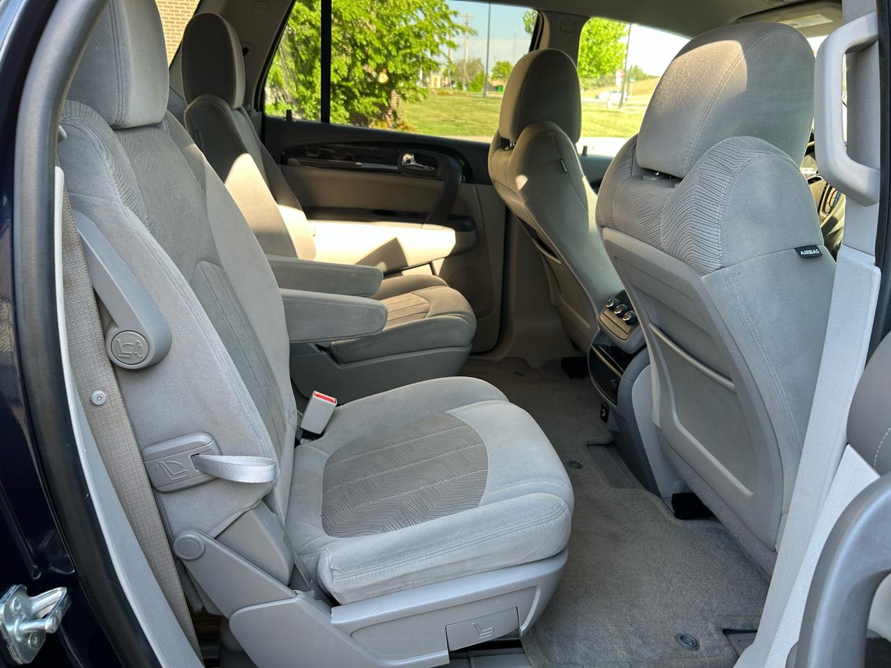 Buick Enclave Convenience FWD 2017