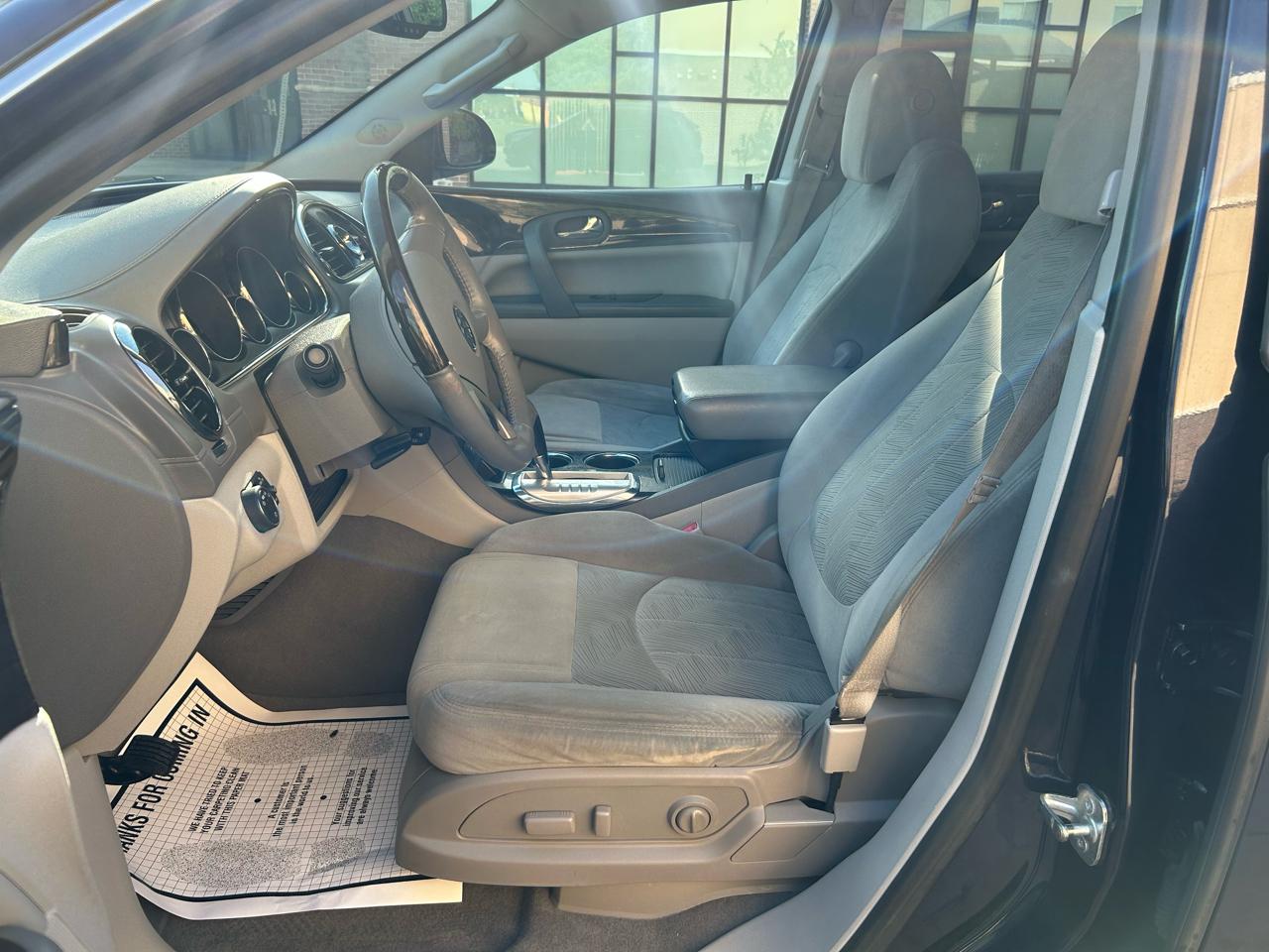 Buick Enclave Convenience FWD 2017