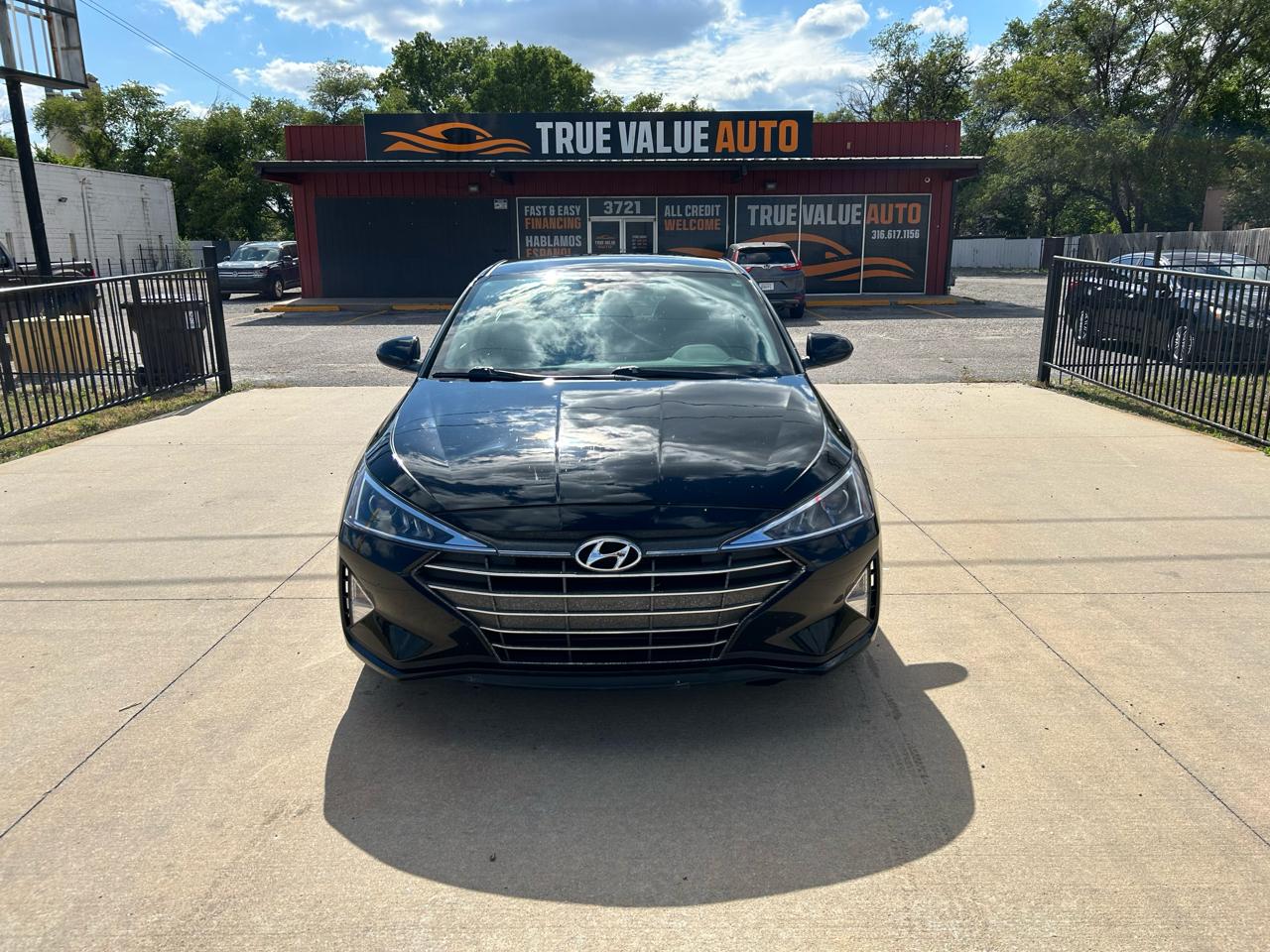 Hyundai Elantra  2019