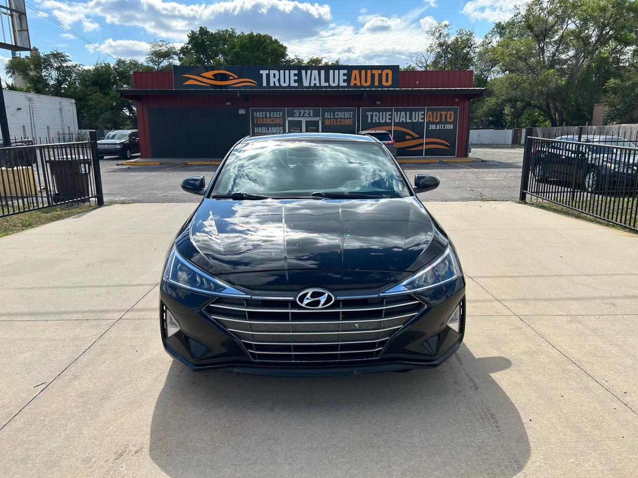 Hyundai Elantra  2019