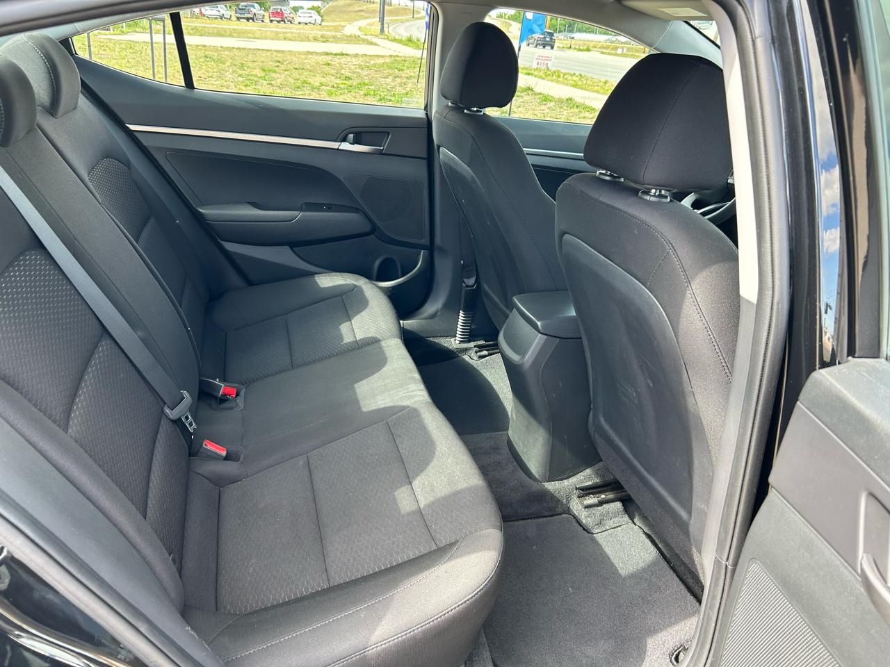 Hyundai Elantra  2019