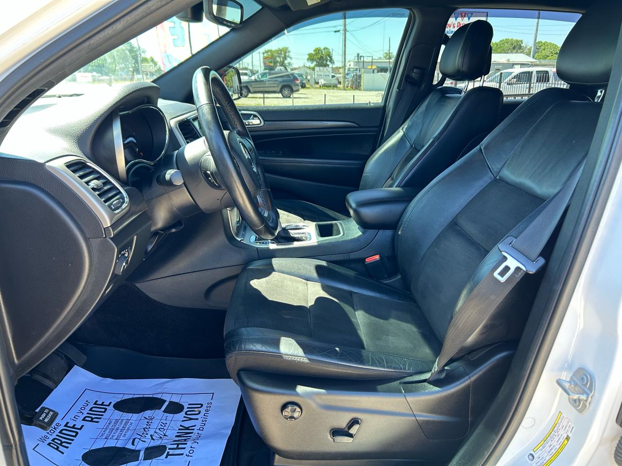 Jeep Grand Cherokee Laredo 4WD 2018
