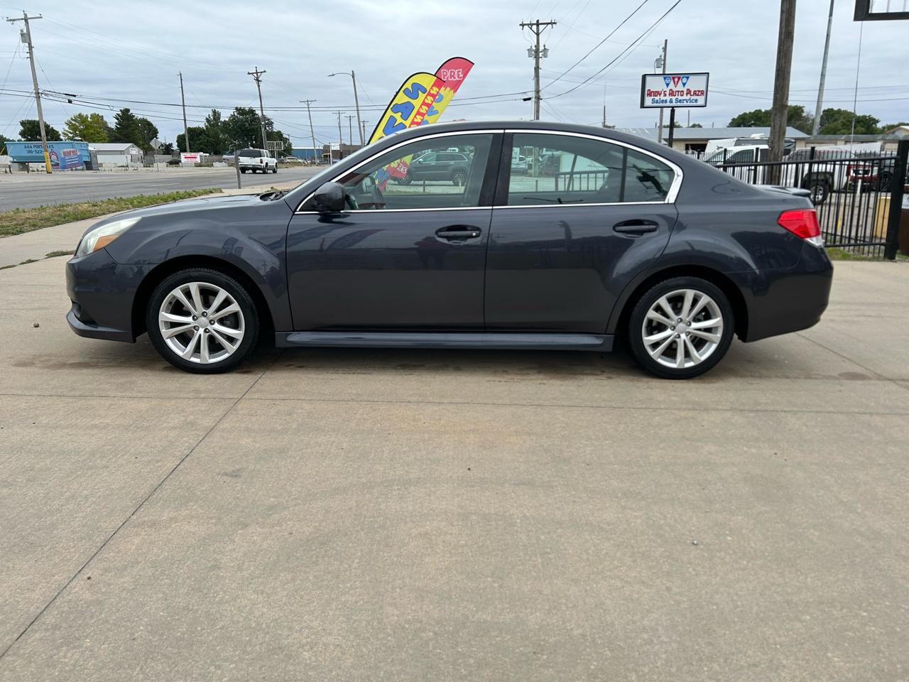 Subaru Legacy 2.5i Premium 2013