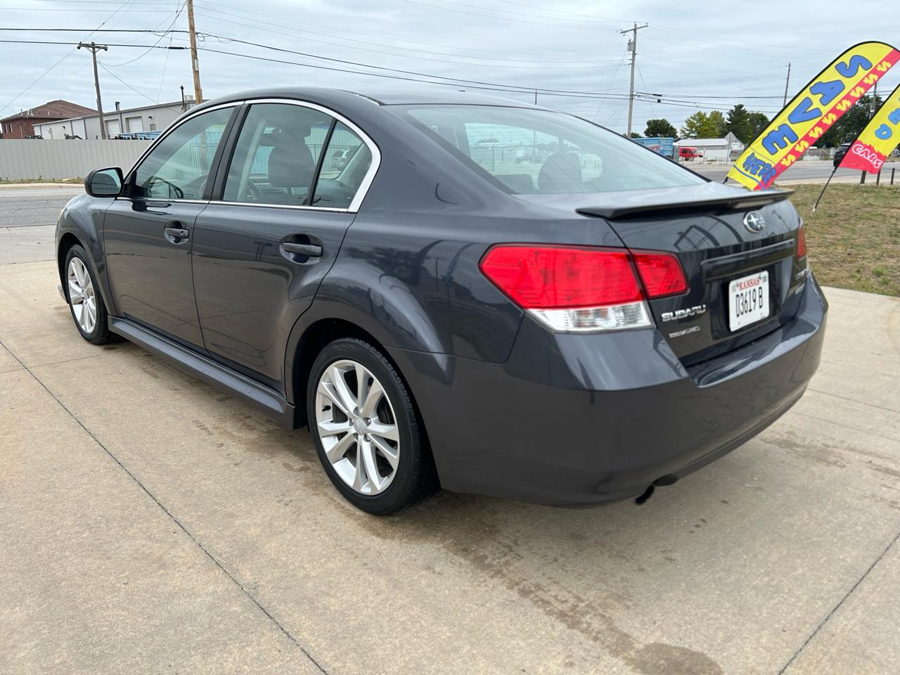 Subaru Legacy 2.5i Premium 2013