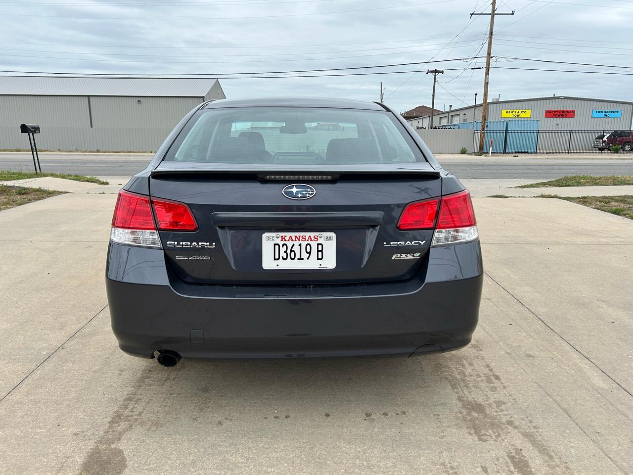 Subaru Legacy 2.5i Premium 2013