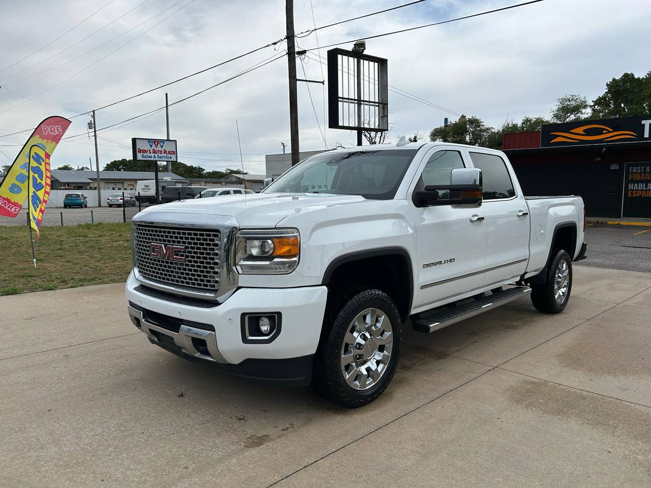 GMC Sierra 2500HD Denali Crew Cab 4WD 2016